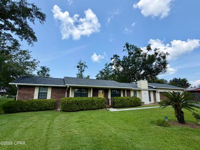2856 Wildwood Cres