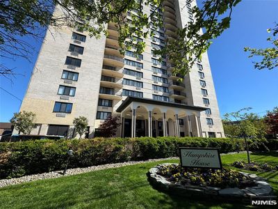 1590 Anderson Ave APT 2F