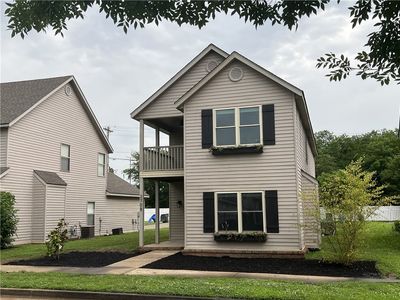 2708 N Westminster Dr