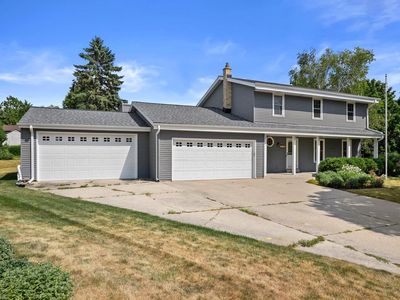 372 Briar COURT