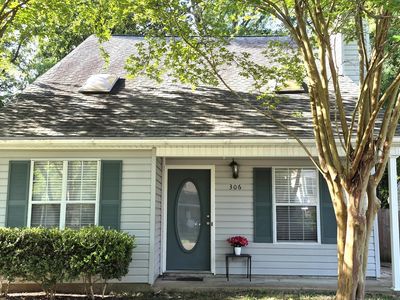 306 N Grove Cir