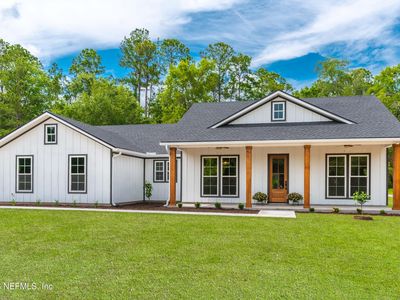8021 YELLOW PINE Circle