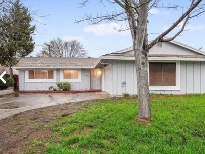 1125 W El Camino Ave