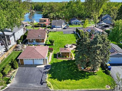 Property at 25050 W Forest Dr, Lake Villa, IL