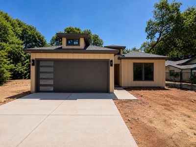 3804 De Maggio Ave