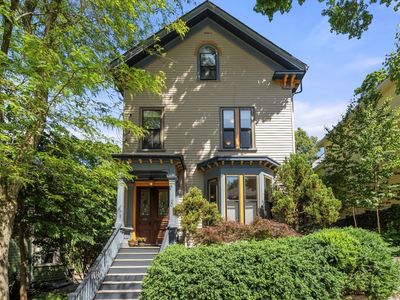20 Enfield St