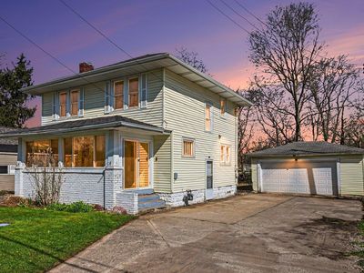1736 Lincolnway W
