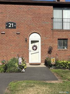 21 Darling Street #D
