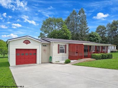 Property at 211 Jaycee Ave, Terra Alta, WV