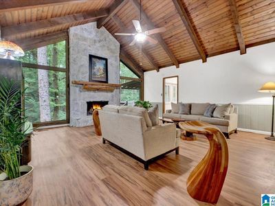 737 Bailey Brook Cir