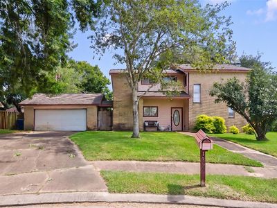 1325 Molina Ct