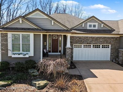 585 Aquila Dr