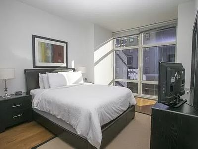 1600 Broadway APT 5G