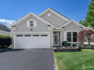 33 Heath Ln
