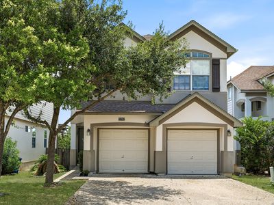 21742 ANDREWS GDN