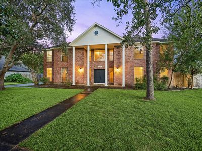 Property at 1414 W Castlewood Ave, Friendswood, TX