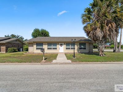 1725 Palm Valley Dr W