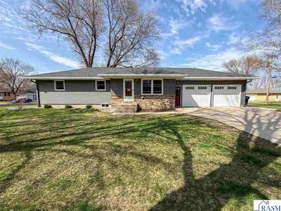 Property at 818 Lincoln Ave, Gaylord, MN