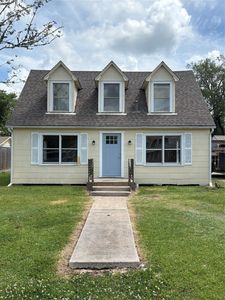 1005 N Main St