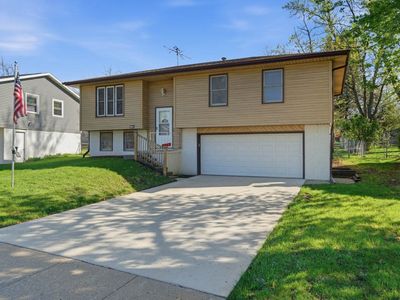 Property at 1306 Rolling Meadows Rd, Marshalltown, IA