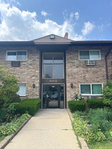 804 E Old Willow Rd APT 108