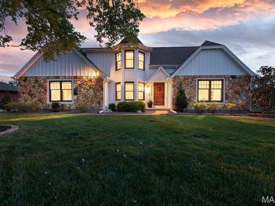 5276 Bloomfield Dr
