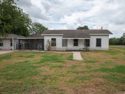 200 N IRVIN ST