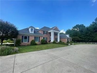 4605 Whippoorwill Dr