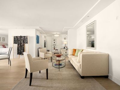 70 E 10th St APT 3G
