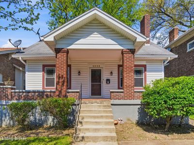 1919 Roanoke Ave