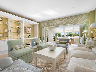 389 S Lake Dr APT 2D