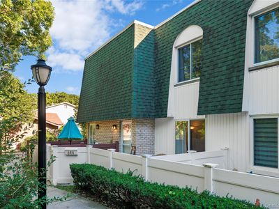 644 W End Drive