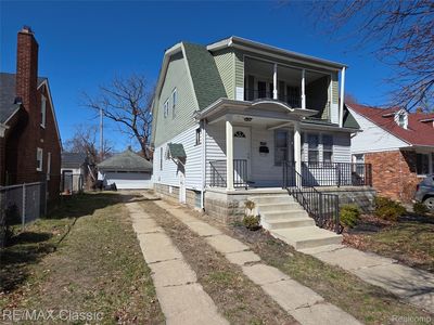 15307 Biltmore St