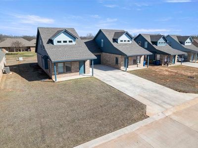402-404 Debra Ct