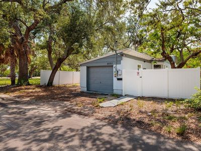 Property at 2223 W Harbor Dr S, Saint Petersburg, FL