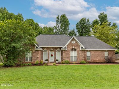 856 White Oak Ln