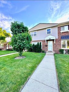 262 Station Dr