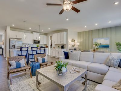 1677 Lilac Garden Ln