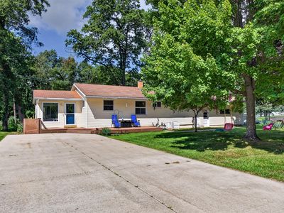 5182 Marsh Rd