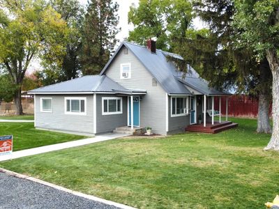 104 N Newport Ave