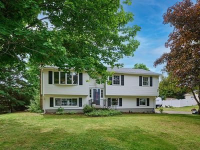 10 Robin Rd