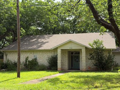 Property at 315 S Broadway St, Bells, TX