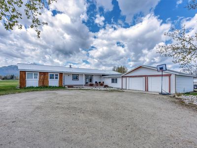 611 Old Corvallis Rd