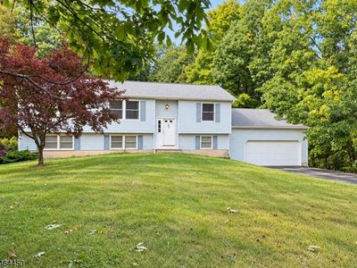 Property at 82 Winding Hill Dr, Sussex, NJ