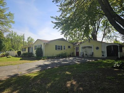 20 Treetop Ave
