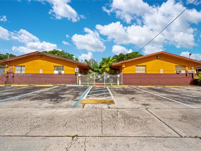 129-131 SE 5th St