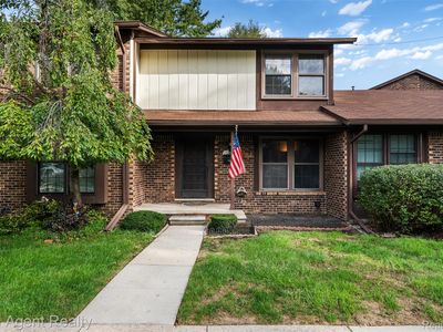 28340 Queens Ct
