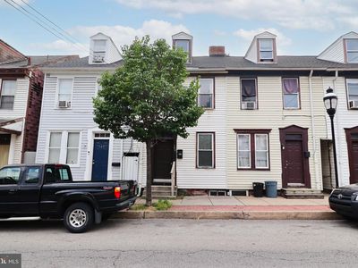 140 S Penn St
