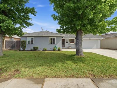 1437 W Elm St