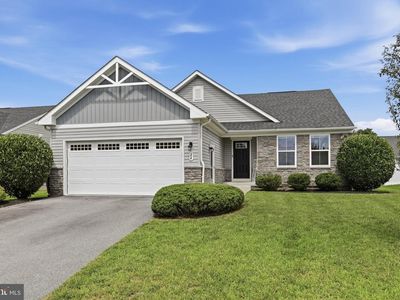 24 Ethan Cir